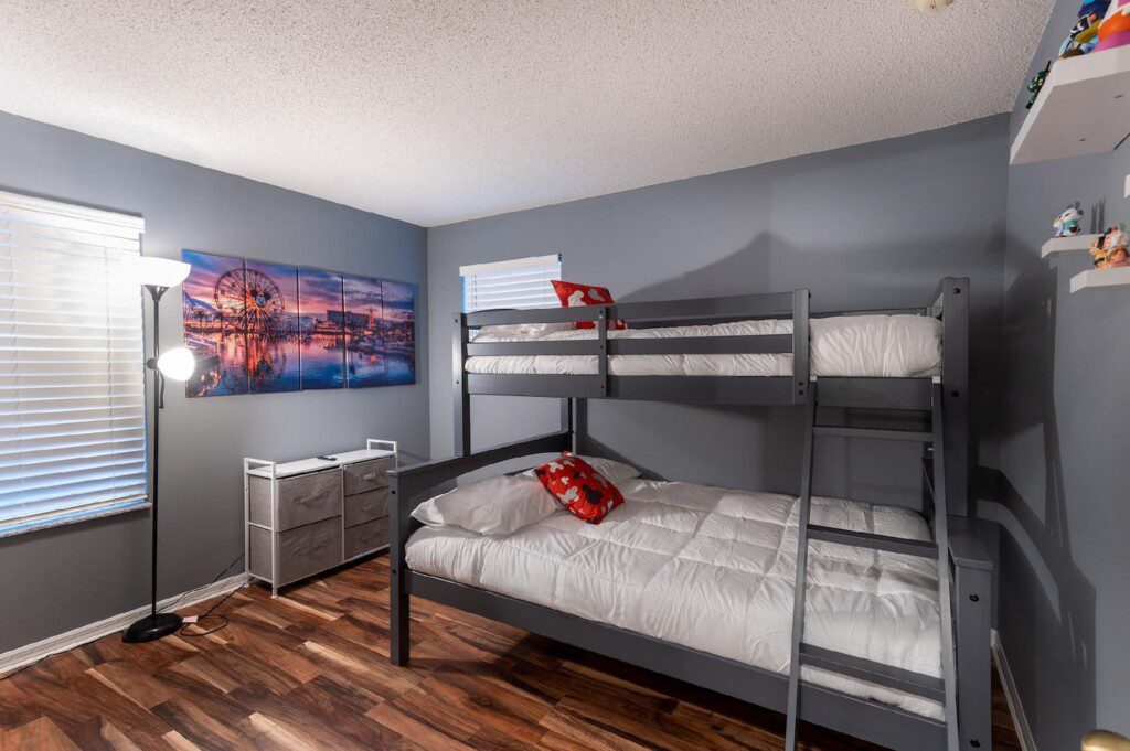 4209e5c3 c9e2 4ca3 a96e e4b5cd9dafa3