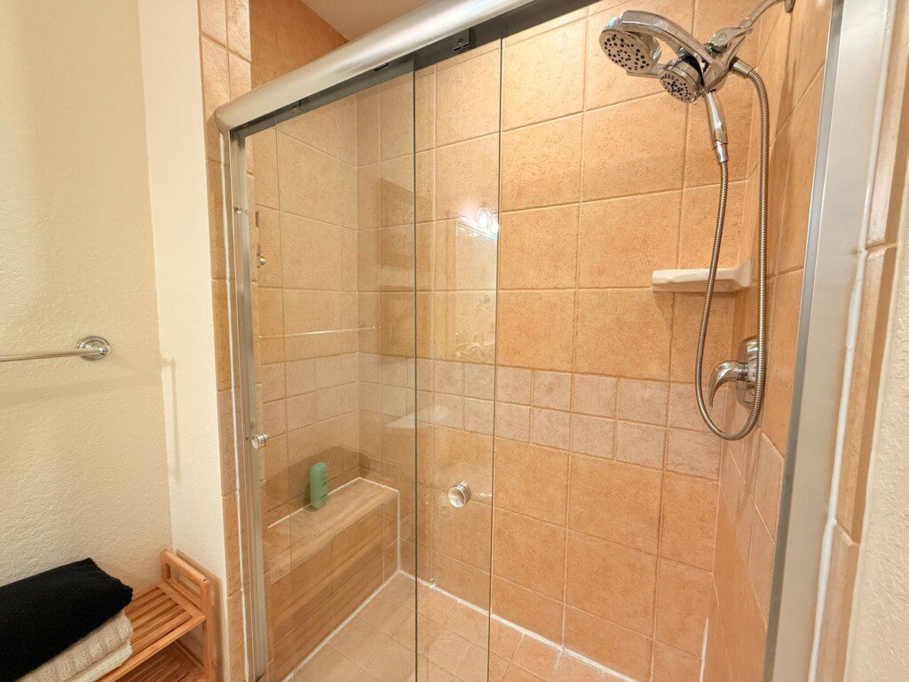 5f6c6e33 cdc8 42c2 8e2d 624f373d99b6