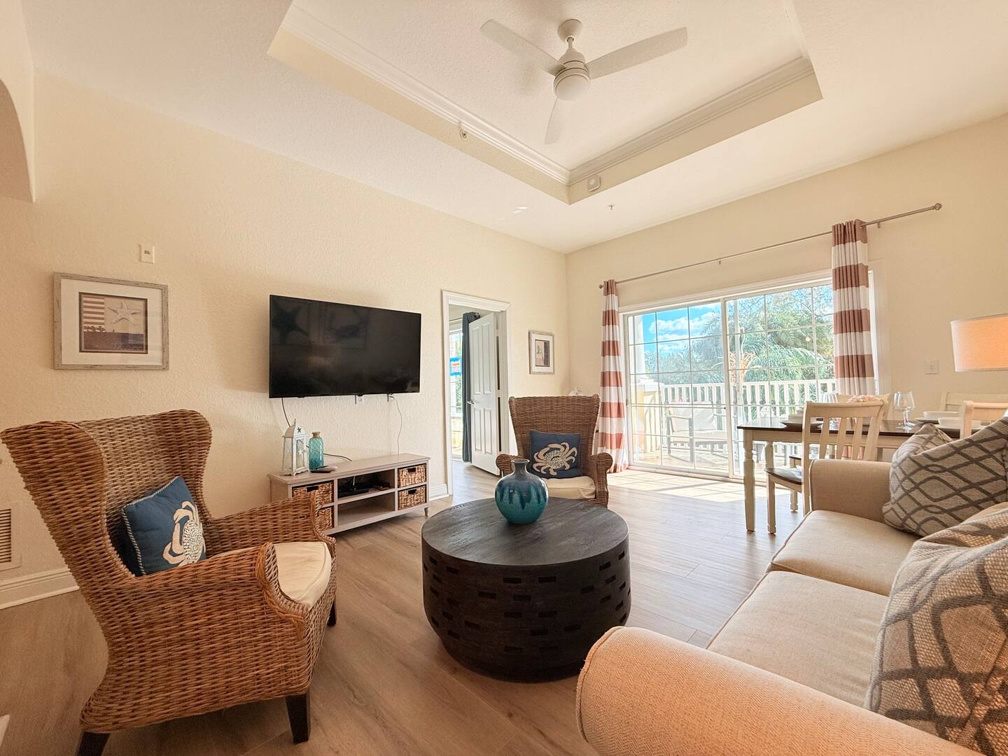 7def50ec 1a0d 4f35 934a 1d278e3db637