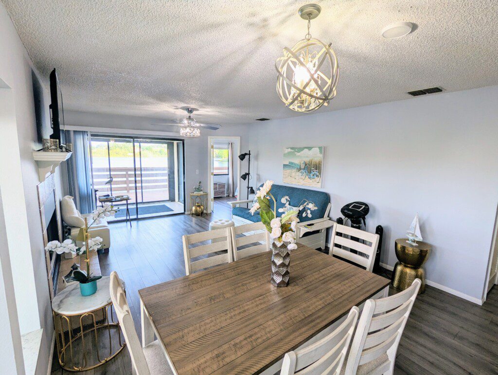 98ccd900 4095 4adc 8680 3e86f81f36b8