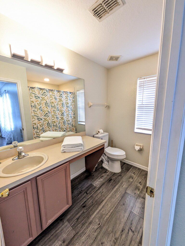 9c5d0fa9 eb5f 4db8 a332 d866729efffb