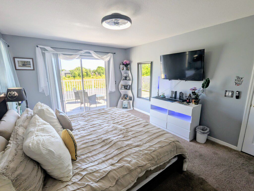 c90dcd2d 330b 439d 8d67 adcd61a62892