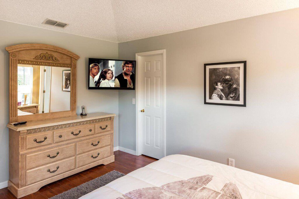 e904176f b25e 4bf7 92bb 60b35d99a933