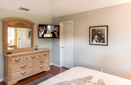 e904176f b25e 4bf7 92bb 60b35d99a933