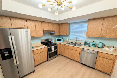 f52f12f0 9329 44a5 805b fe3990f1ed63