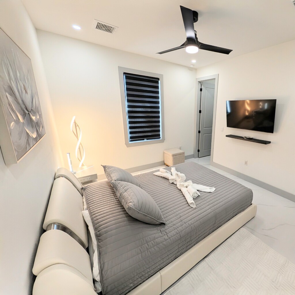 5bd08128 b790 489b 866a f9388eb7d4f2